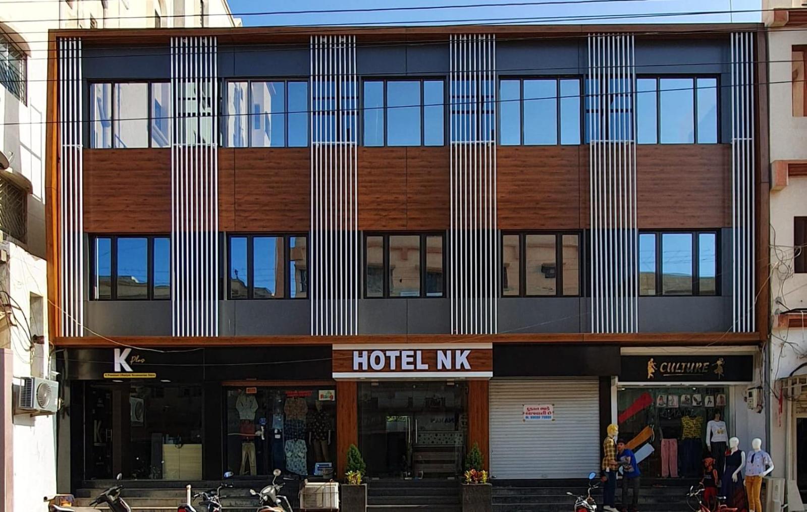 Hotel N K Bhuj Bagian luar foto
